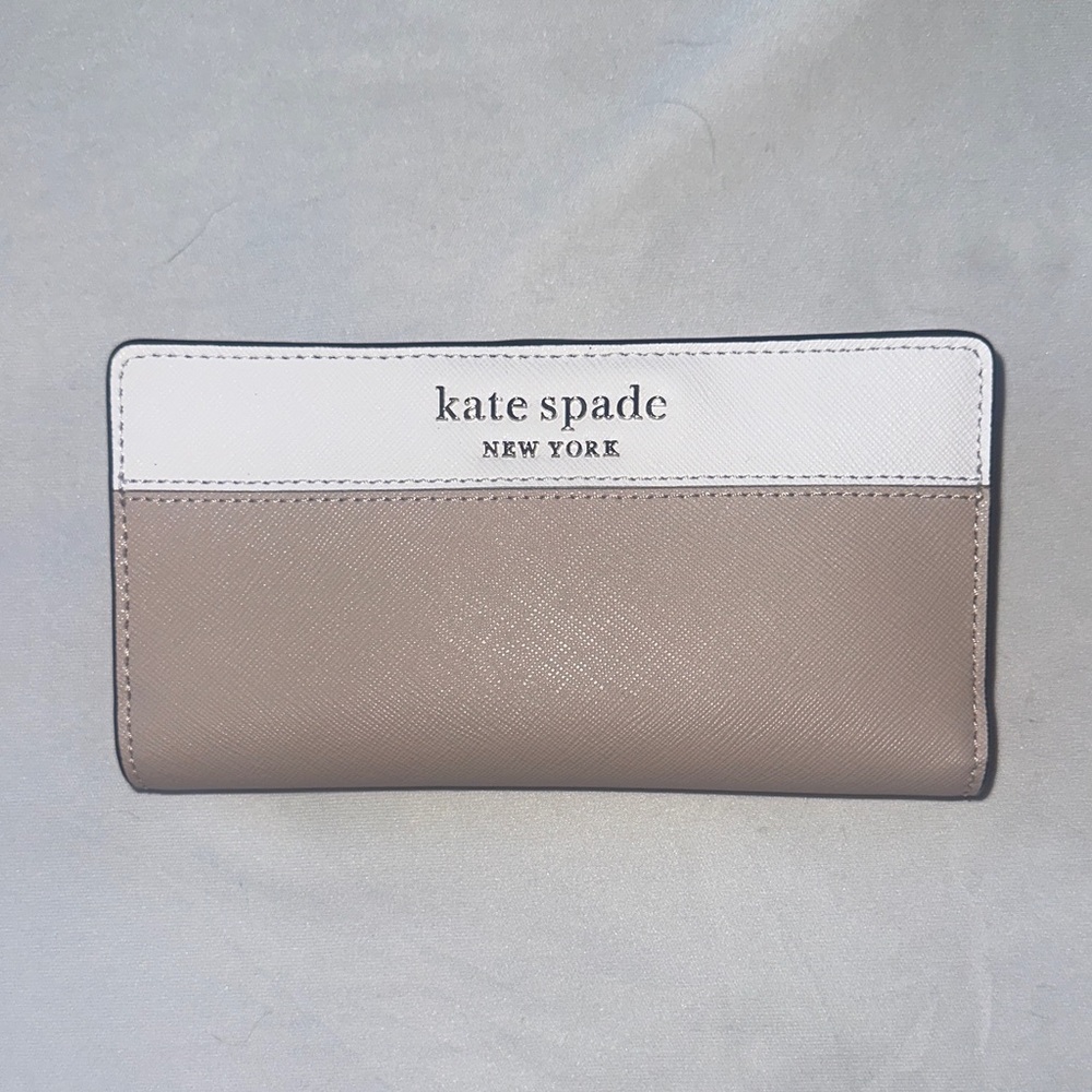 Kate Spade Blush/beige and White Wallet